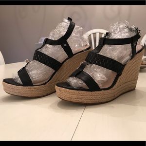 Vince Camuto Vo-Napoli Black Platform Size 11